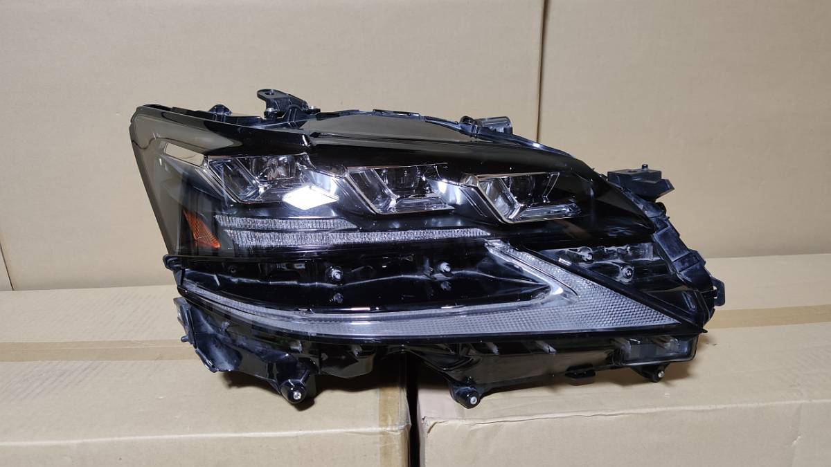 人気定番】 レクサス GS L10系 後期 純正 3眼 LED ヘッドライト 右