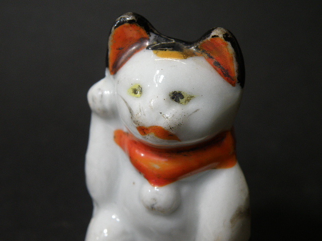 59 戦前 招き猫 陶磁器 / 明治 大正 縁起物 看板 置物 郷土玩具 古い