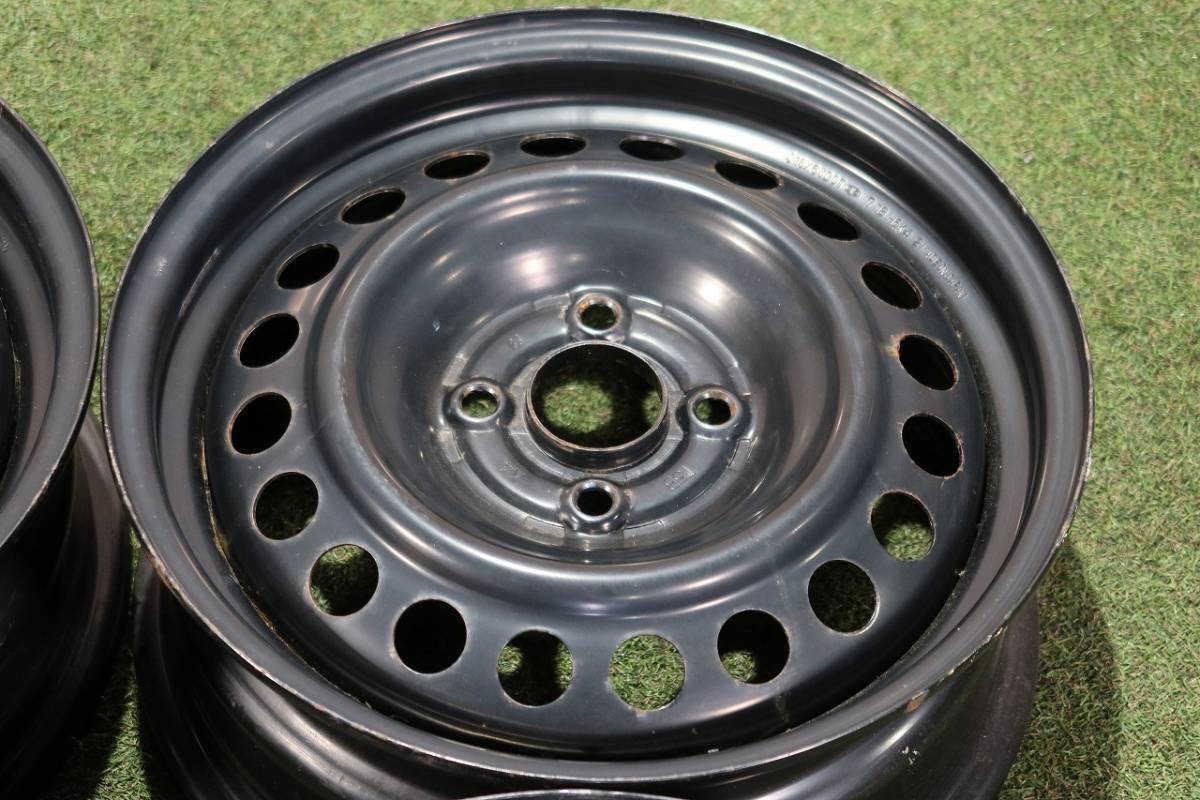 〈良好 スタッドレス用に〉スチールホイール 15in 6J+50 PCD100 4本 ヤリス アクア ヴィッツ カローラフィールダー デミオ フレア 即納 4本 200系 スチールホイール スタッドレス付き スチール純正 最終価格15インチスタッドレスタイヤ&amp;アルミホイールセット