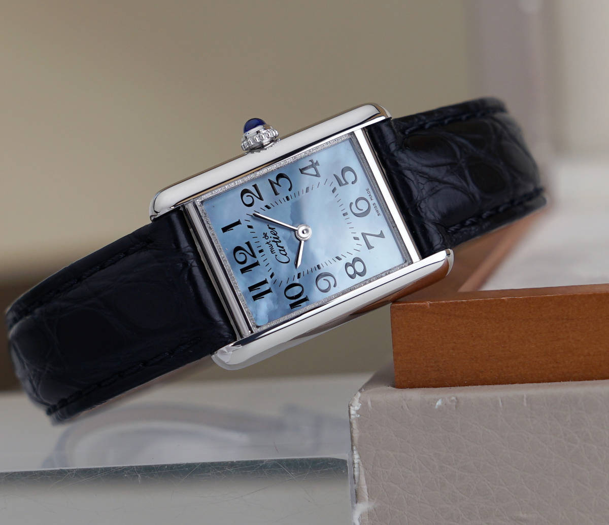 美品 カルティエ マスト タンク ブルーシェル アラビア SM Cartier