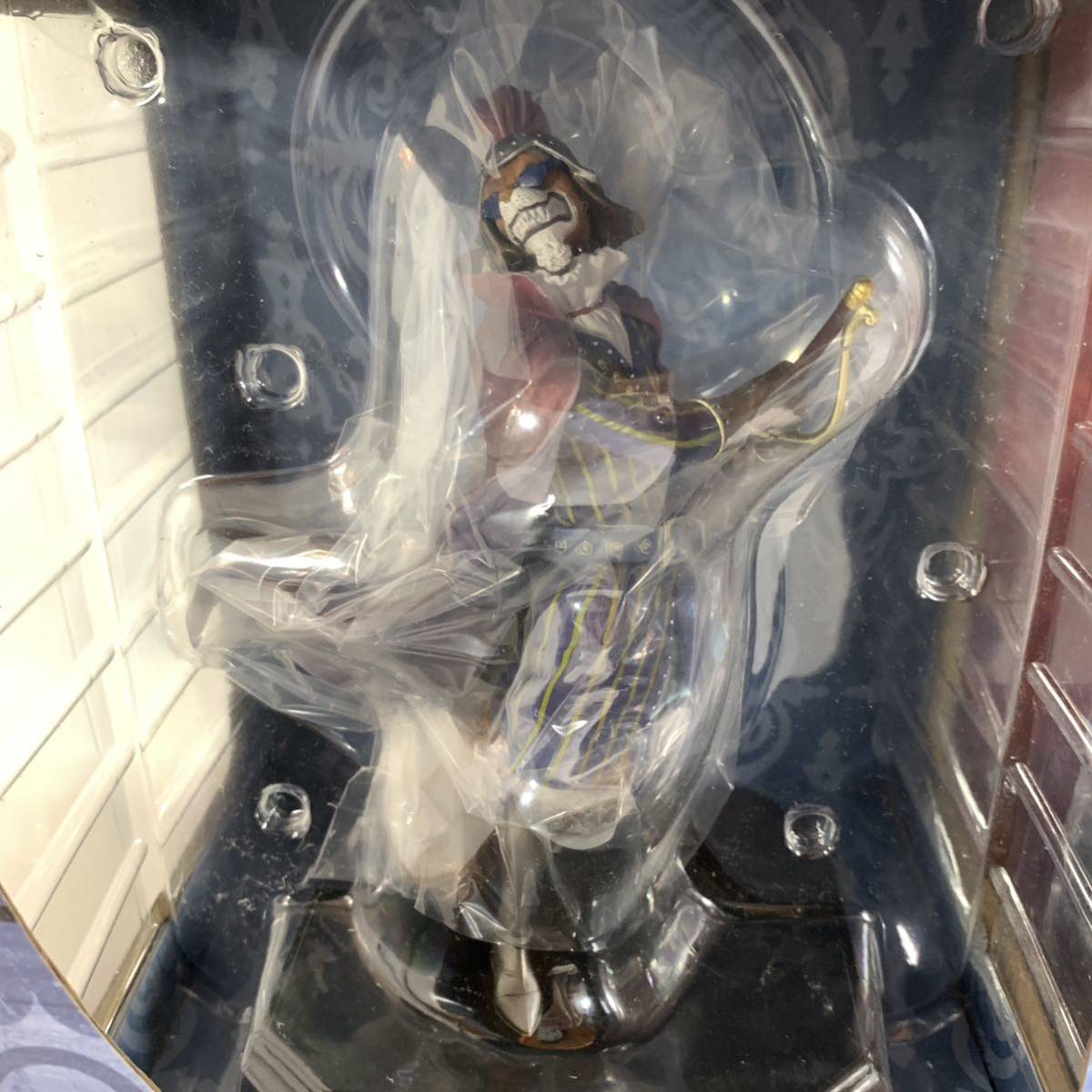 一番くじ B賞 イヌアラシ C賞 ネコマムシ ONE PIECE ガルチュー