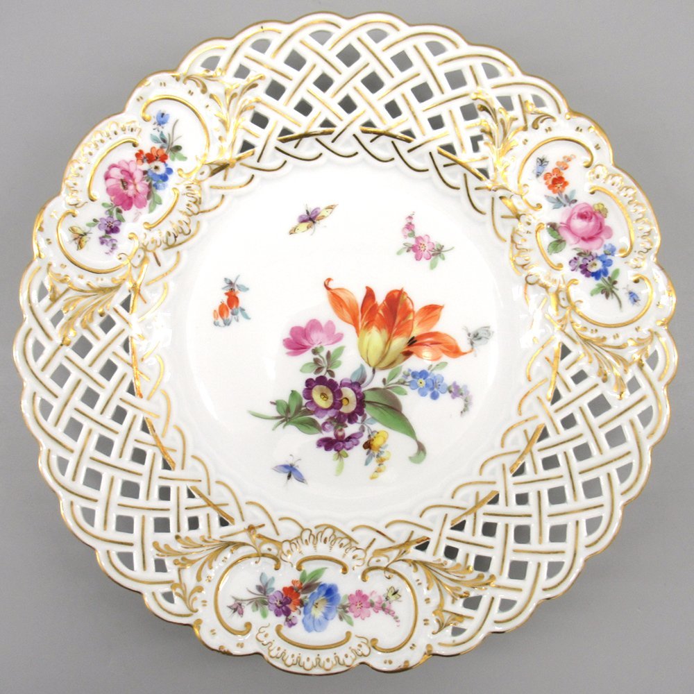定番，格安 1円 Meissen マイセン ベーシックフラワー 5つ花 オープンワーク プレート ボタン剣 額装済み 飾り皿 透かし 食器 105-1636143 O商品(マイセン)｜売買されたオークション情報、yahooの商品情報をア マイセン