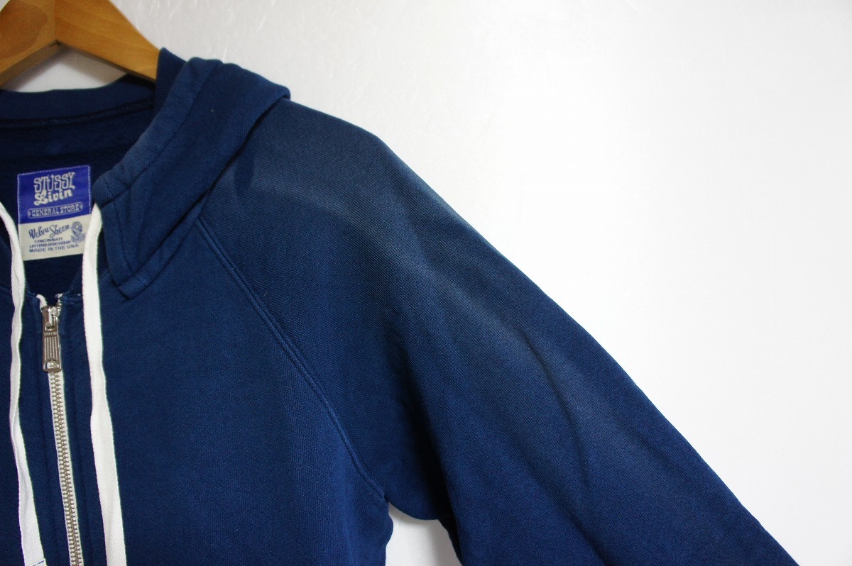 廃盤 STUSSY Livin