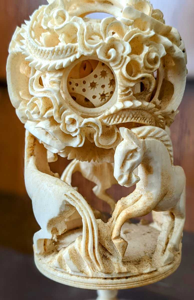 美品　中国美術品　 透かし彫り 象の置物 オブジェ 中国美術 - 象牙風 多層球 象牙調 象牙 天球 彫刻 透彫 透し彫り