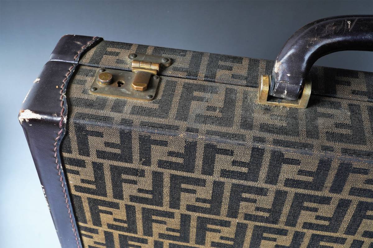 フェンディ FENDI ズッカ柄 キャンバス レザー ヴィンテージ トランク 