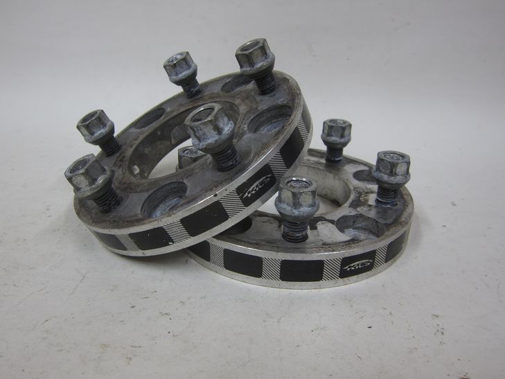 995) ホイールスペーサー 114.3/5H/P1.5 厚み20mm ハブ73φ 5穴 