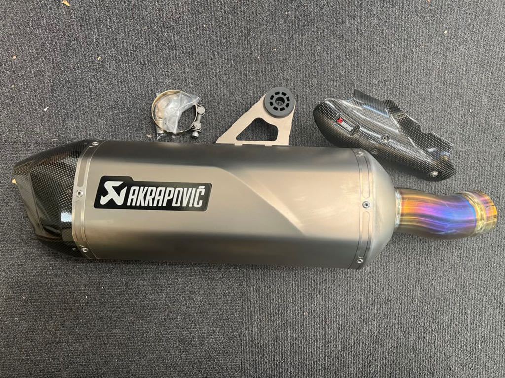 美品 R1250GS AKRAPOVIC スリップオンマフラー プロト正規輸入品 アクラポビッチ スリップオンマフラー R1250GS用