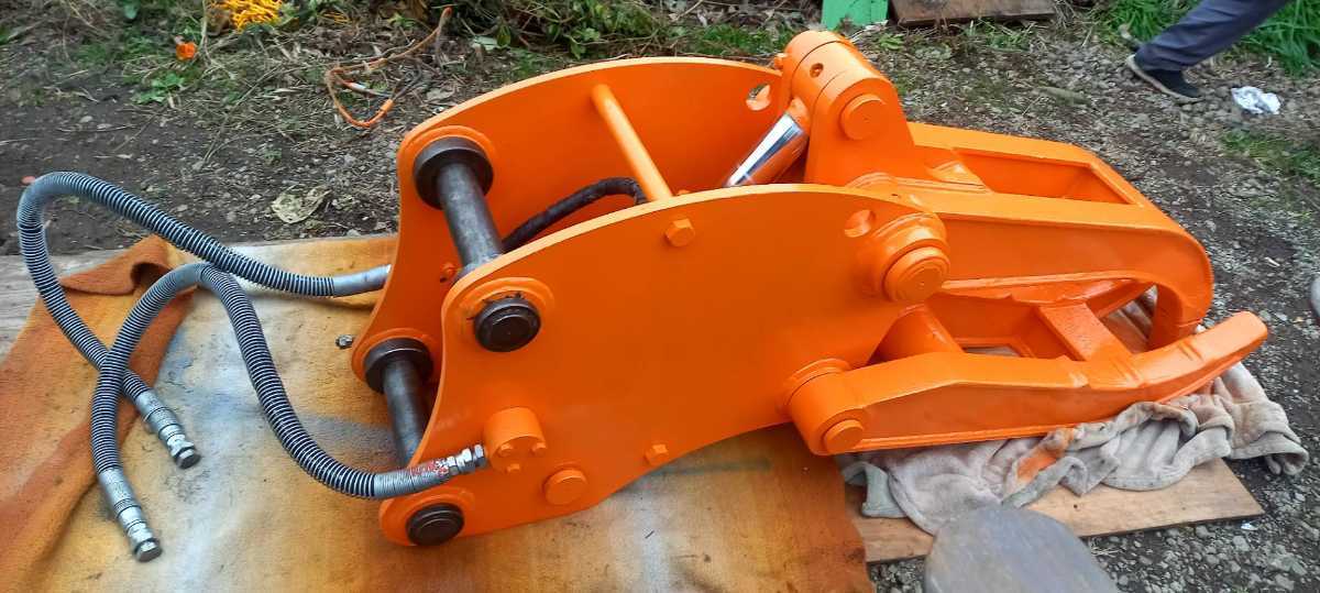 0.45 首振りハサミ ハサミ つかみ アタッチメント GV-122S 中古重機・建機 GV-32S