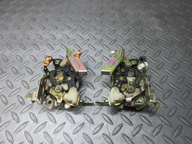 23◇ロードスターNA8C☆ドアロック左右◇676KIS NA6CE⁄NA8C マツダ