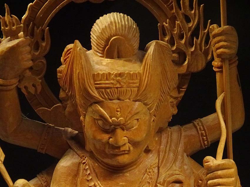 緑屋zc□ 時代物 木彫 降三世明王 仏像 高さ約30.5cm 仏教