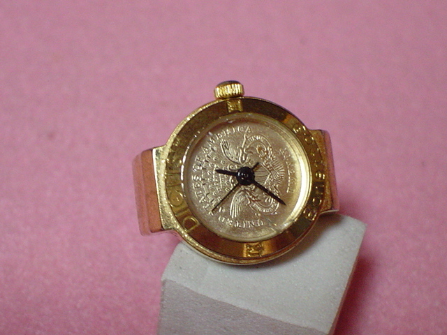 珍品　デザイン　UNITED　STATES　OF　AMERICA　TWENTY　金貨デザイン　指輪型時計　ゴールド