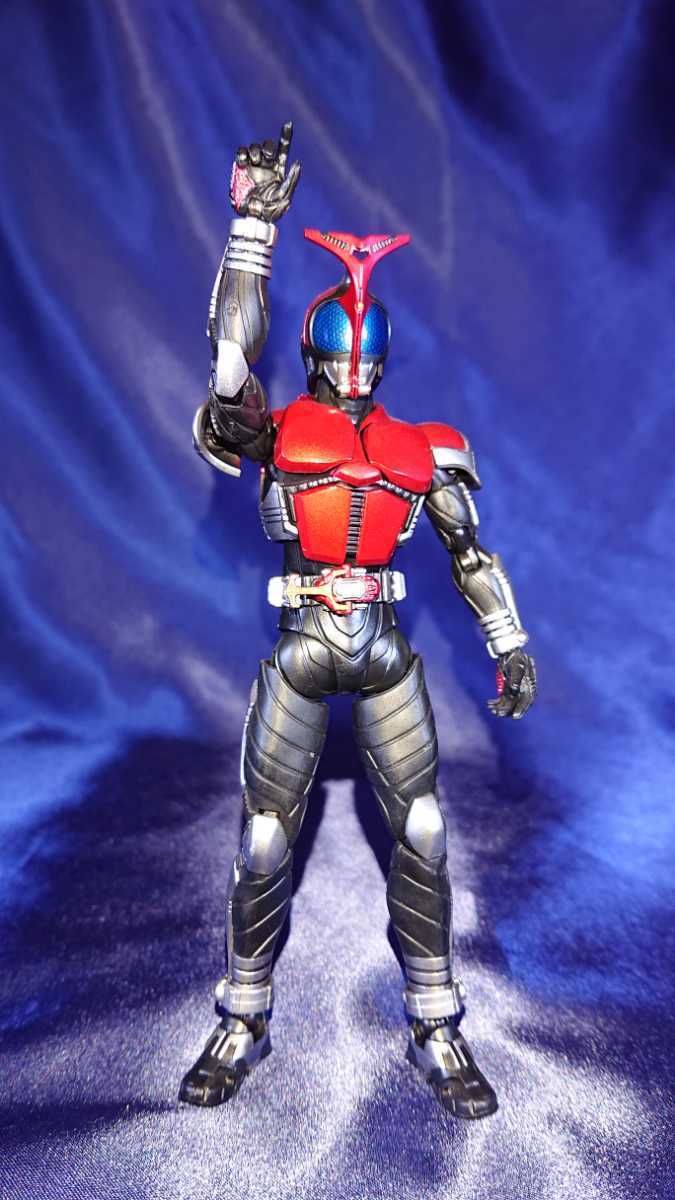 S.H.フィギュアーツ 真骨彫製法 仮面ライダーカブト ライダーフォーム
