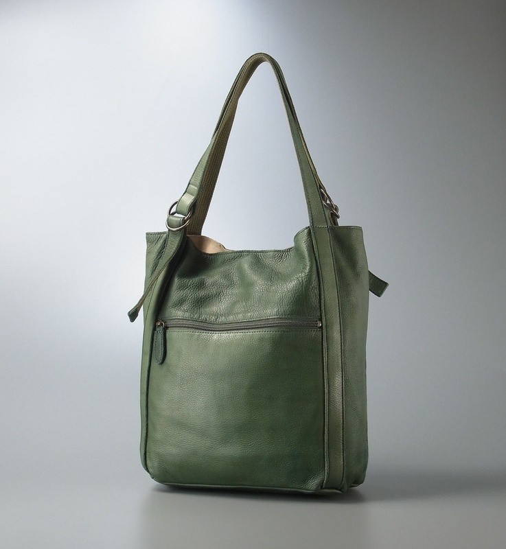 ME6180○Dakota/ダコタ*シボ革/レザー*トートバッグ*肩掛け*A4対応*鞄*グリーン Dakota ダコタ BLACK 肩掛け可能 ユニセックス （ブラウン）