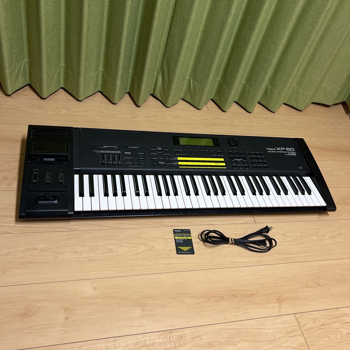 ジャンクローランド Roland シンセサイザー XP-60 Roland XP-60
