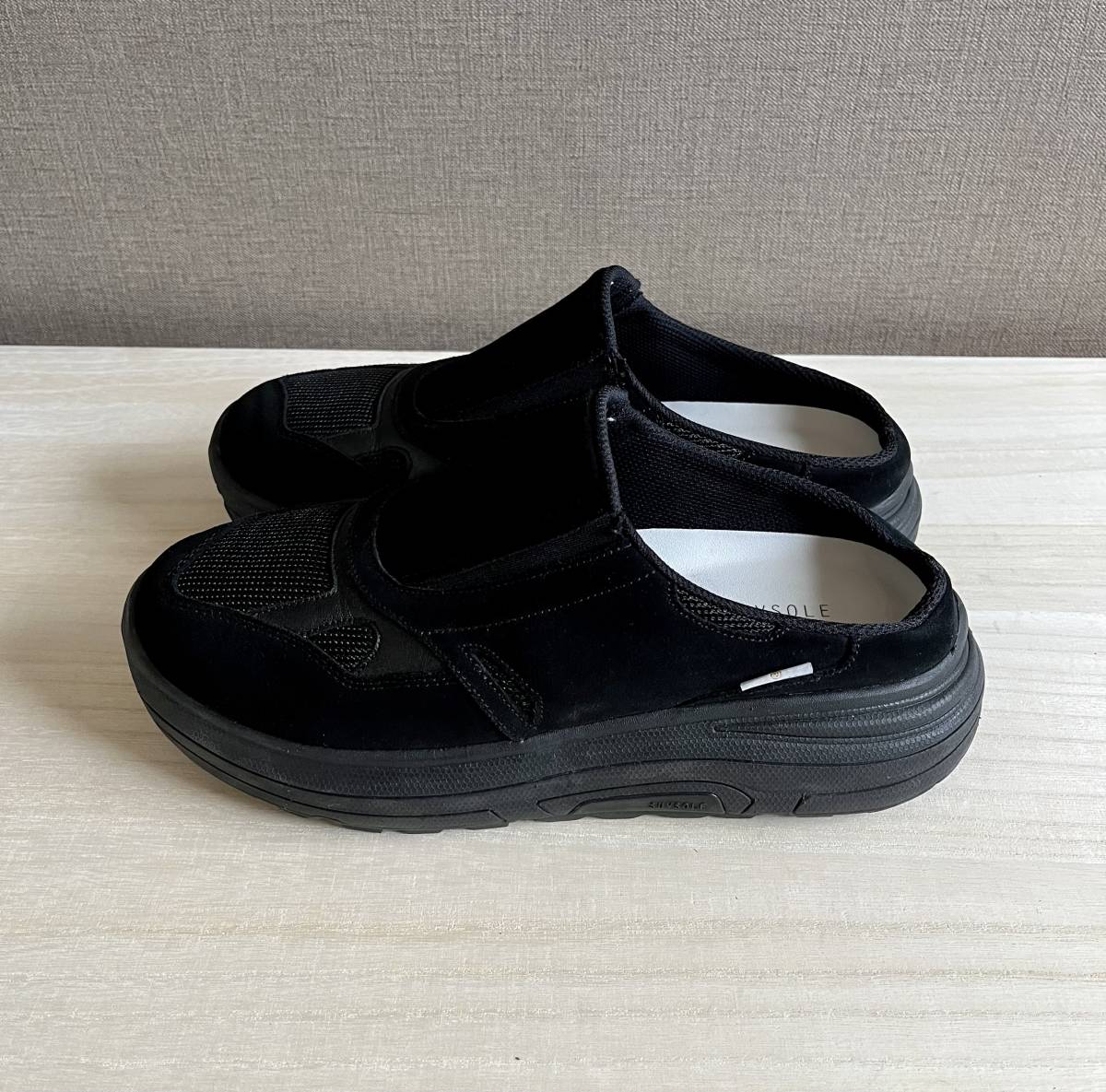 送料無料，得価】 1円～売切!【極美品】定価2万 SUVSOLE スエード