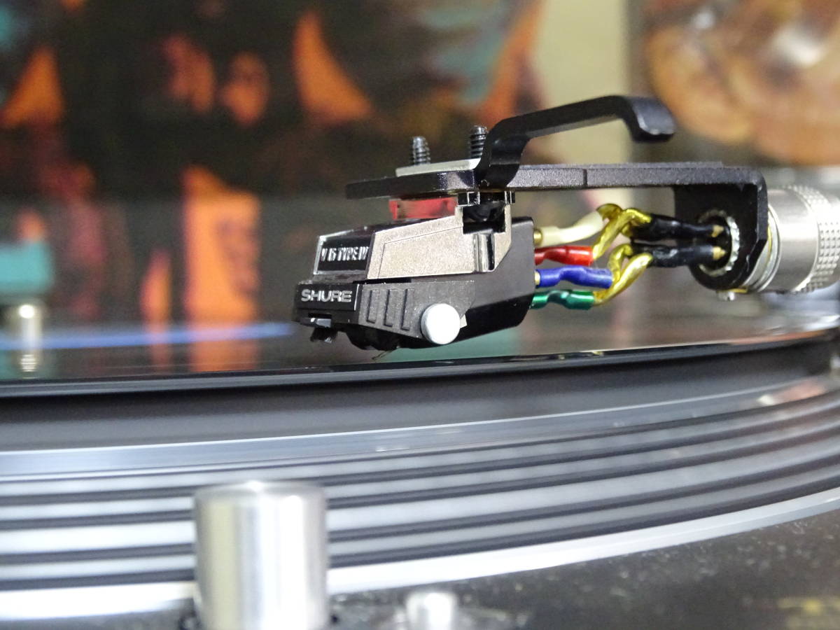 ○SHURE/SHURE○シュア カートリッジ V15 TYPE4とサエク ヘッドシェル