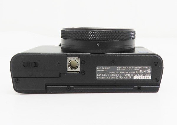 ◇美品【SONY ソニー】Cyber-shot DSC-RX100M7 予備バッテリー/レザー 