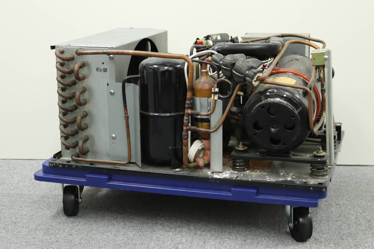 NJZB4-12-8 □ 直接引取限定 MITSUBISHI 三菱電機 空冷式全密閉形 コンデンシングユニット M7A-S06LATD1 1997年製 動作未確認 ジャンク