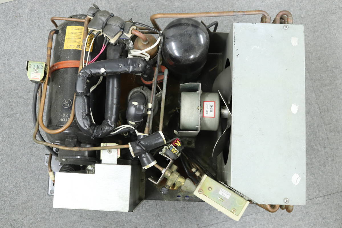 NJZB4-12-8 □ 直接引取限定 MITSUBISHI 三菱電機 空冷式全密閉形 コンデンシングユニット M7A-S06LATD1 1997年製 動作未確認 ジャンク