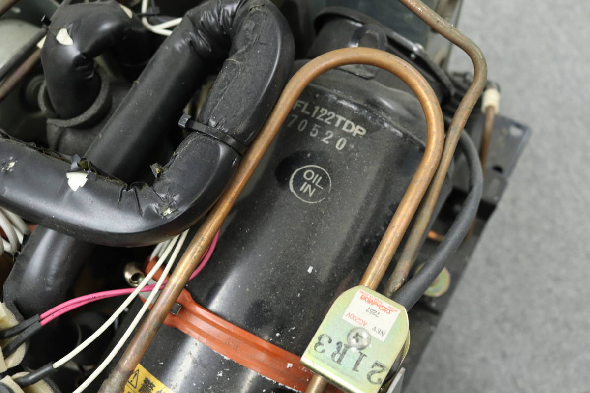 NJZB4-12-8 □ 直接引取限定 MITSUBISHI 三菱電機 空冷式全密閉形 コンデンシングユニット M7A-S06LATD1 1997年製 動作未確認 ジャンク