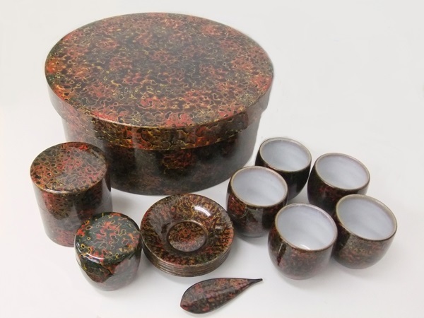 津軽塗 茶筒 茶托 セット 伝統工芸品 津軽塗 お皿 茶筒 セット 新品未