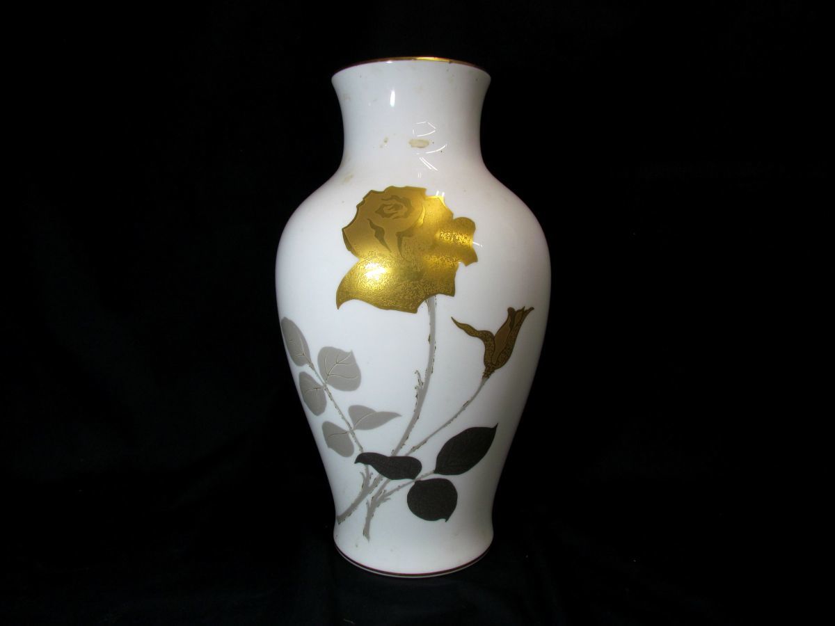 【お買い得，HOT】 １円スタート 花瓶 大倉陶園 オオクラトウエン オークラ 金蝕バラ ホワイト系 フラワーベース インテリア 11 M602(大倉陶園)｜売買されたオークション情報、yahooの商品情報をアーカイブ公開 - 大倉陶園