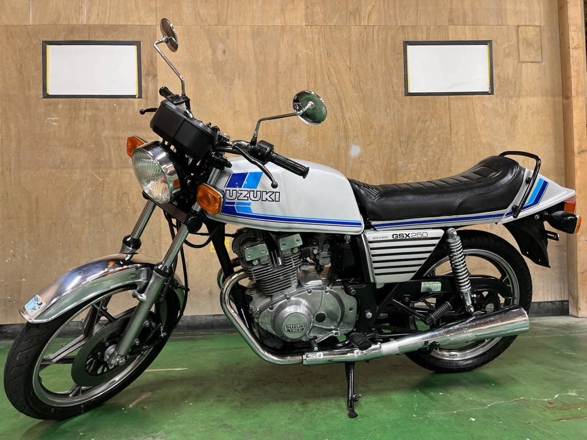 GSX250E 大人気のザリガニ!! 今年最後の1台です!! スズキ SUZUKI  