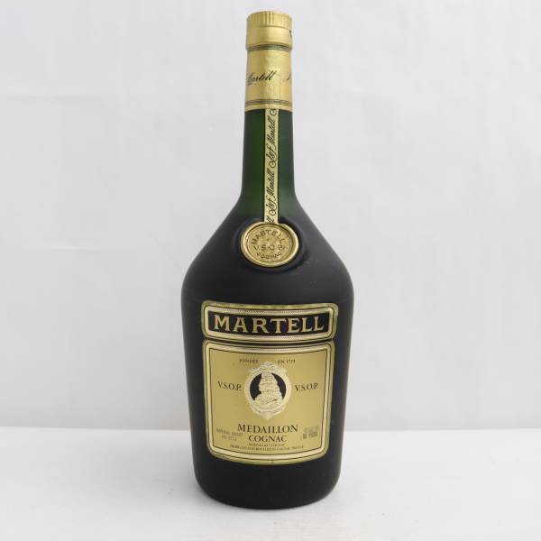 マーテル VSOP メダイヨン 未開栓 箱付 1円~MARTELL（マーテル） VSOP メダイヨン 40％ 700ml ※ラベル汚れ