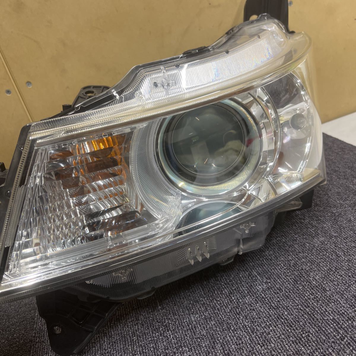 MK21SスズキパレットSW ヘッドライト左右セット 23-3 | CONTRALINEA.NET