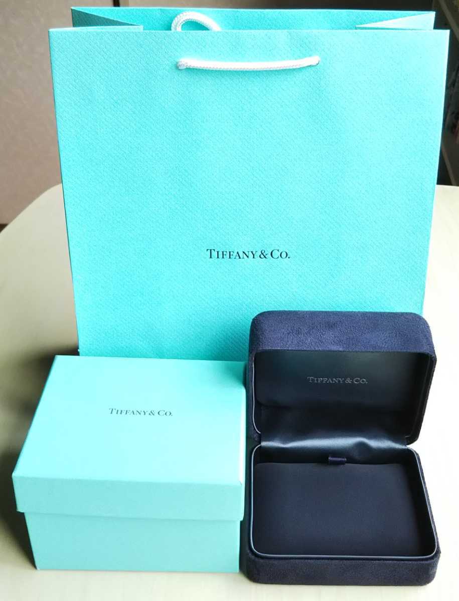 セール，限定SALE ティファニー TIFFANY&Co. ボックス 空箱 バングル用(バングル)｜売買されたオークション情報、yahooの商品情報をアーカイブ公開 - オークファン バングル