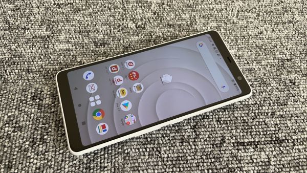arrows Be4 F-41A SIMロック解除済み Android スマホ docomo 【6317