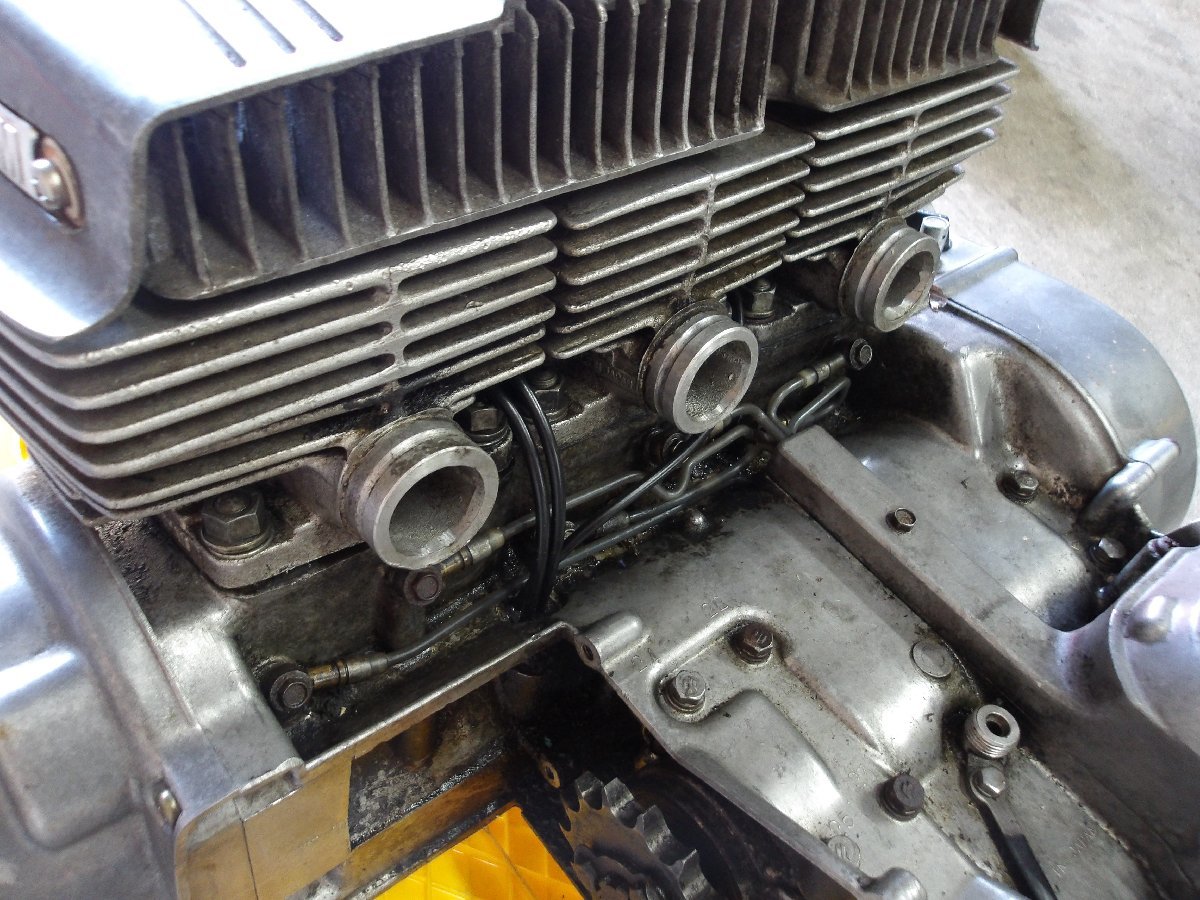 スズキ社製 GT380(2ストローク3気筒)部品どりジャンクエンジン 