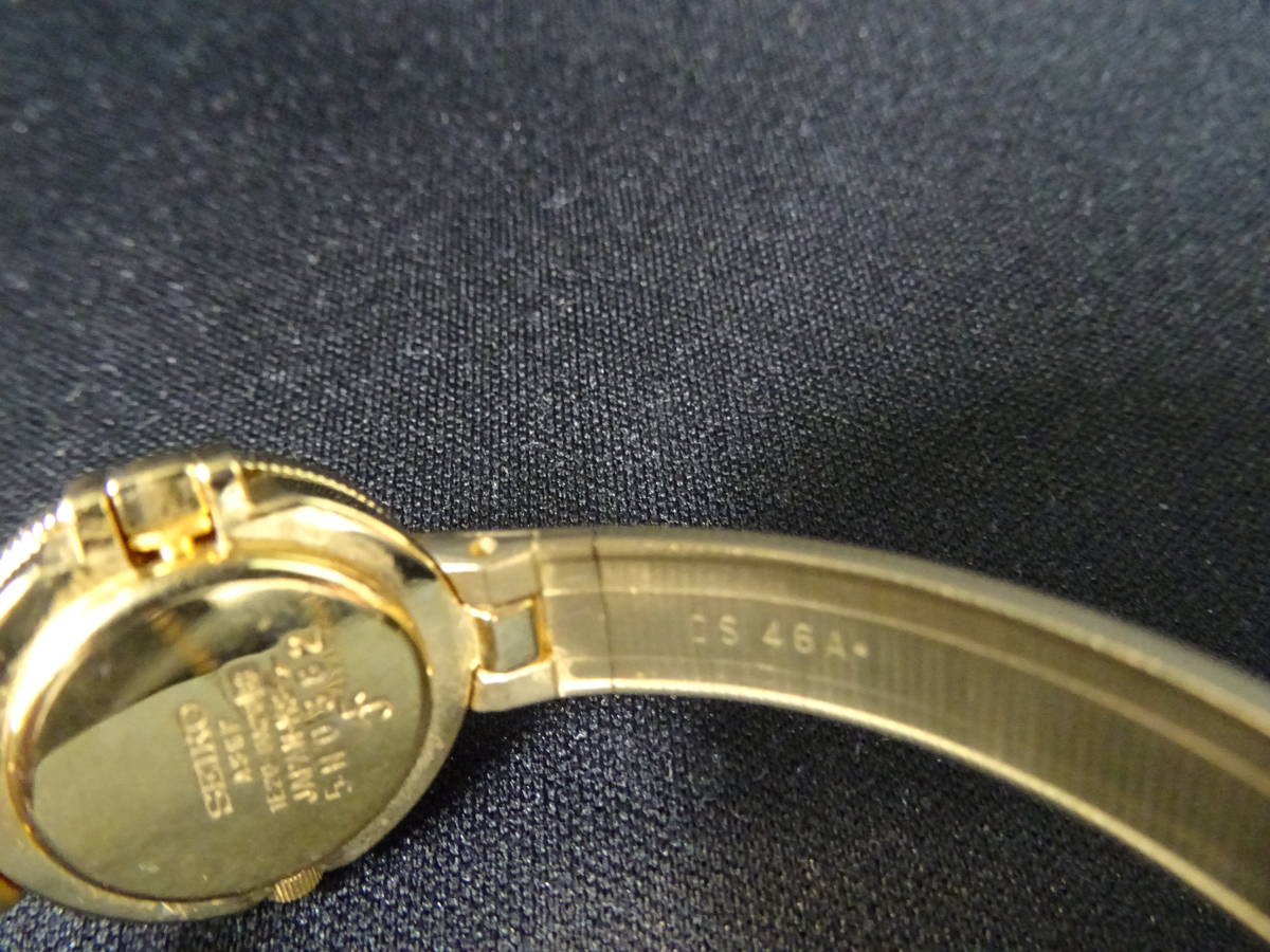 送料無料 稼働 SEIKO セイコー クォーツ 黄金のネフェルティティ 時計