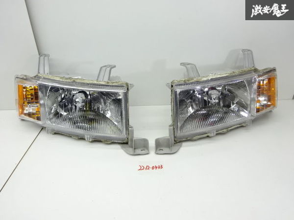 EAGLE EYES NCP30 NCP31 bB ヘッドライトTY835 EAGLE EYES イーグルアイ トヨタ NCP30 NCP31 bB ハロゲン ヘッド