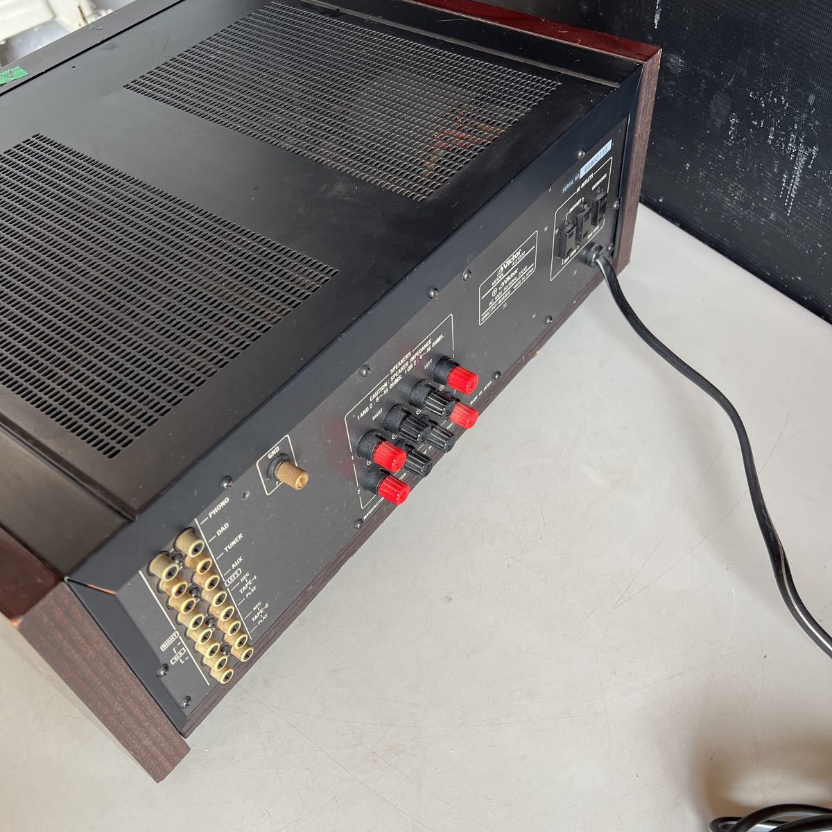a49120サイズ発送 Victor ビクター A-X1000 プリメインアンプ ジャンク