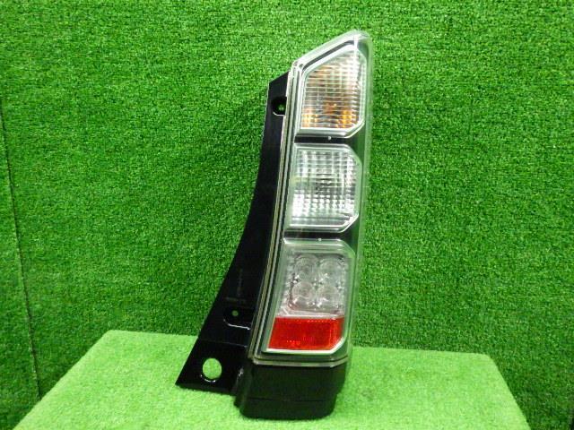 Ｎ－ＢＯＸ DBA-JF2 右テールランプ イチコ D105 33501-TY0-J01 8256