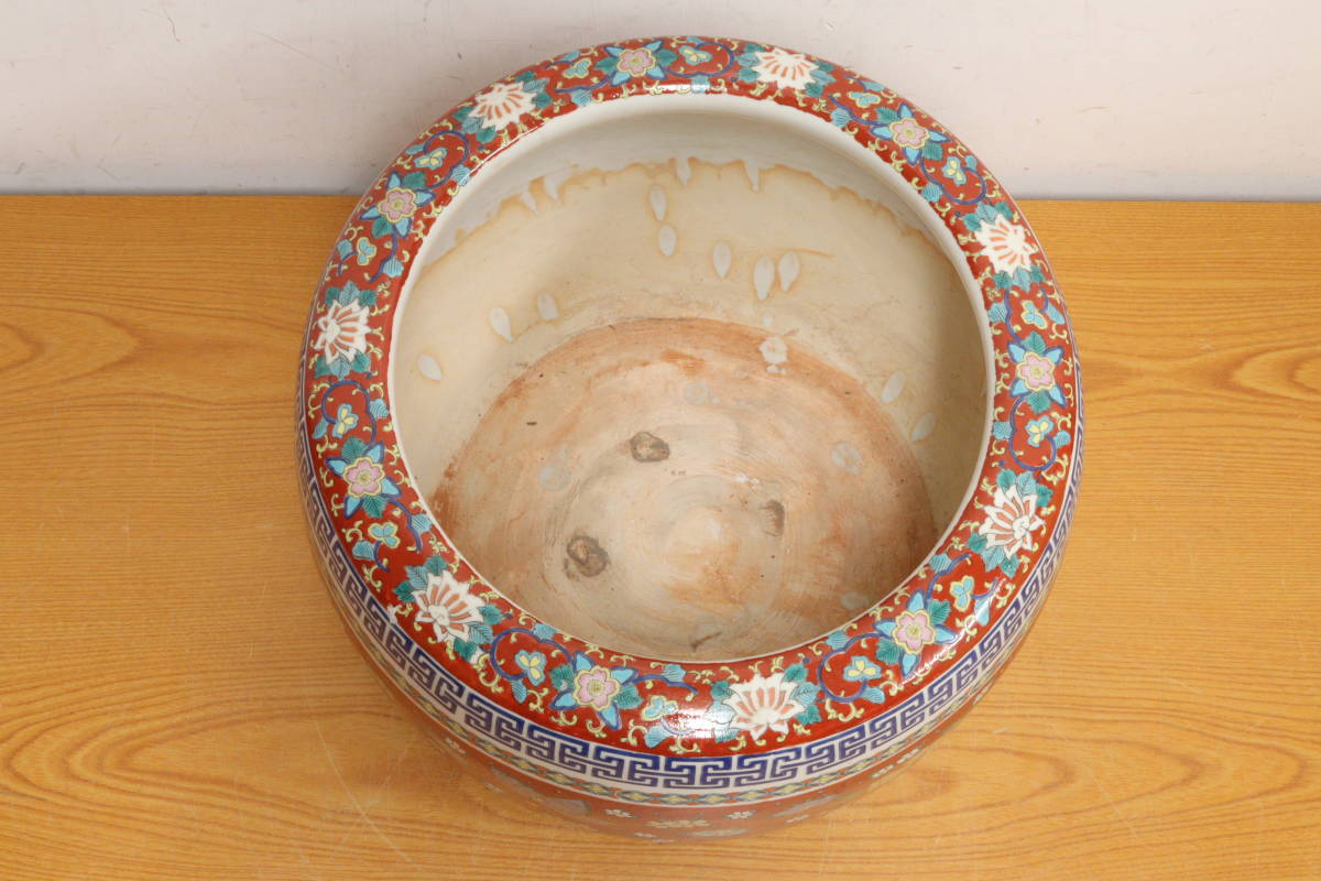 花と鶴と蝶々◇伊万里 碗 骨董・antiques 器 花蝶文赤絵金彩浅型大鉢 