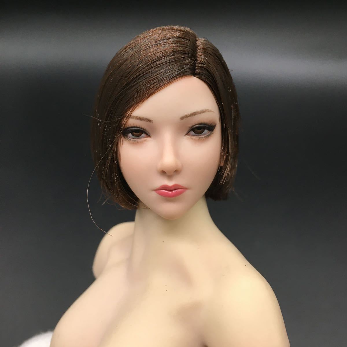 B49 1/6 フィギュア ヘッド　女性ヘッド　希少品 12インチドール 美少女 OB/TBLeague/Phicen/Jiaou doll素体対応 白肌 B49