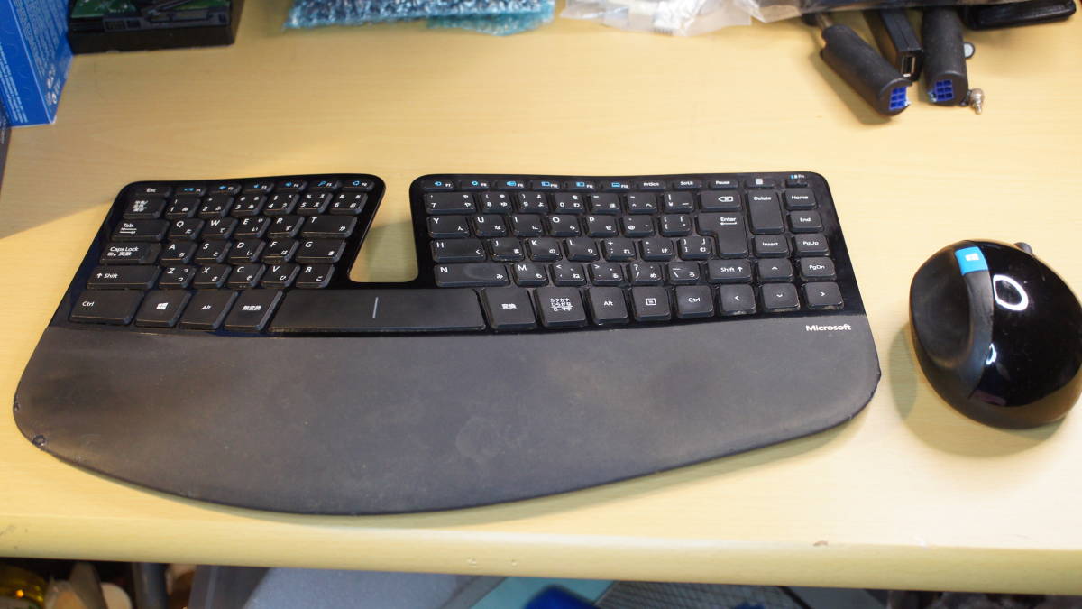 【エルゴノミクス・ワイヤレスキーボード＆マウスセット】マイクロソフト スカルプト エルゴノミック デスクトップ L5V-00030 BlueTrack 　