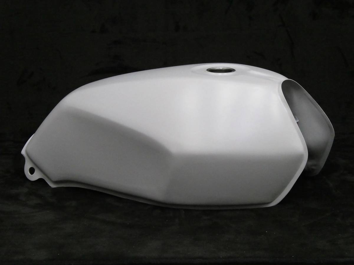 E*T様 CBX 550燃料タンク レストア CBX400F CBX550F タンク サフ/ムク 未塗装NC07 PC04