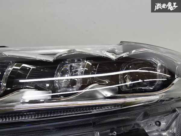 売り切り レンズ割れ無し トヨタ 純正 ZSU60W 60 ハリアー LED ヘッド