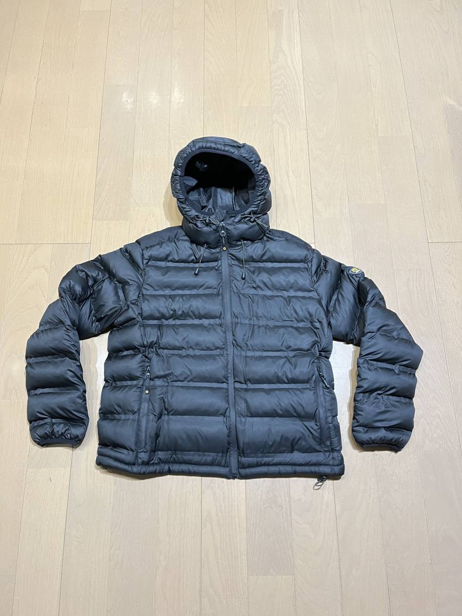 新品3328　イタリアClesse plumini　防水透湿ソフトシャル素材　人口ダウンジャケット　Lサイズ