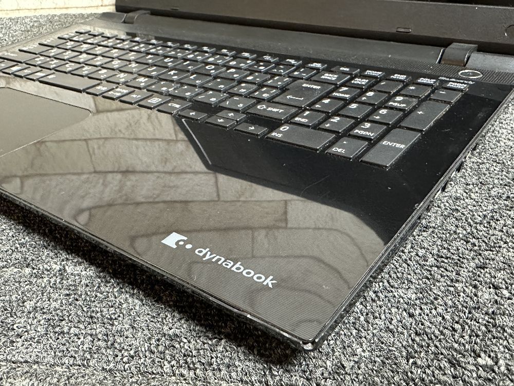 341 TOSHIBA PT75VBP-BJA dynabook T75/VB Core i7 6500U ノート