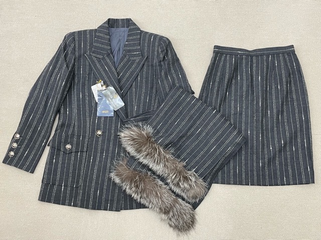 (H11864) 銀座マギー ginza Maggy ウール セットアップ スーツ ジャケット / スカート / ファー付きストール 9 グレー 定価￥93，000