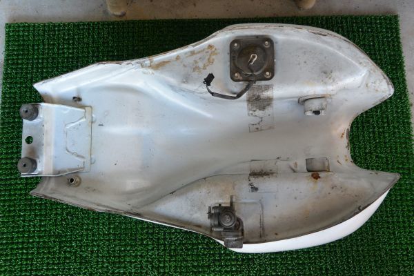 ホンダ 純正 CB400SF NC31 バージョンS ガソリンタンク H-19 (検