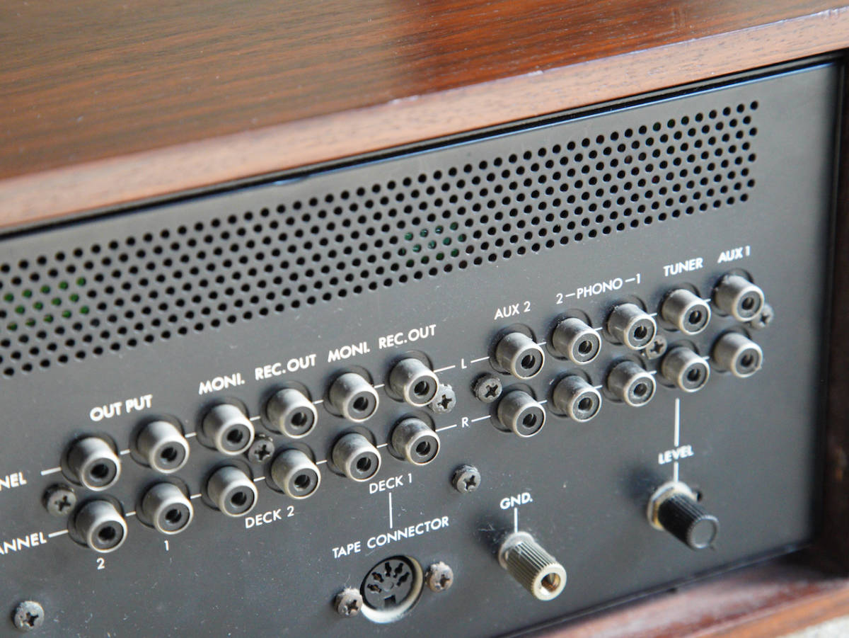 LUXMAN プリアンプ C-1010 シリアルNo G6501168 C-1010 ラックスマン
