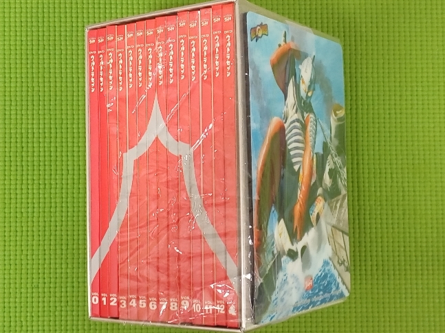 中古　円谷プロ「ウルトラセブン コレクターズBOX 初回生産限定