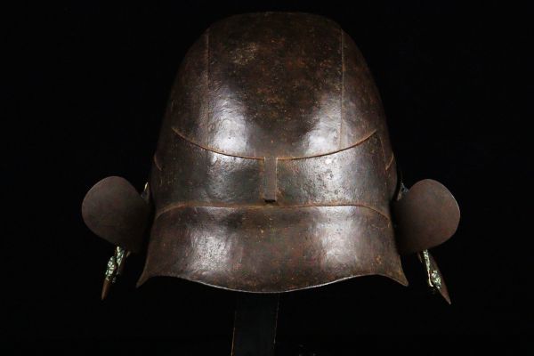 兜 江戸期 Yahoo!オークション - 江戸期 本歌 古鉄地頭成兜 南蛮鉄 変わり
