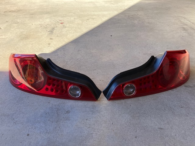 日産V35スカイラインクーペ★純正テールライトASSY左右セット★テールランプ★NISSAN SKYLINE★部品取り車