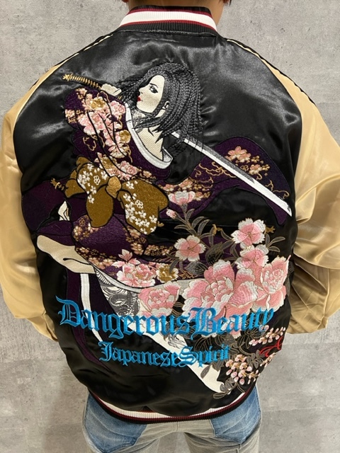 大きいサイズ　抜刀娘　ばっとうむすめ　葵　桜　総刺　スカジャン　黒金　XXL